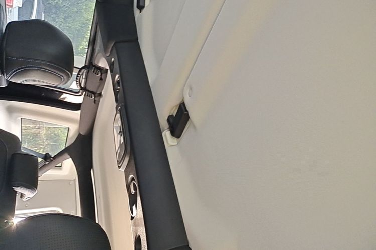 Used BAIC Off-Road BJ40 2023 2.0T Automatic Two-Wheel Drive Urban Hunter Edition Chivalrous Type Headliner