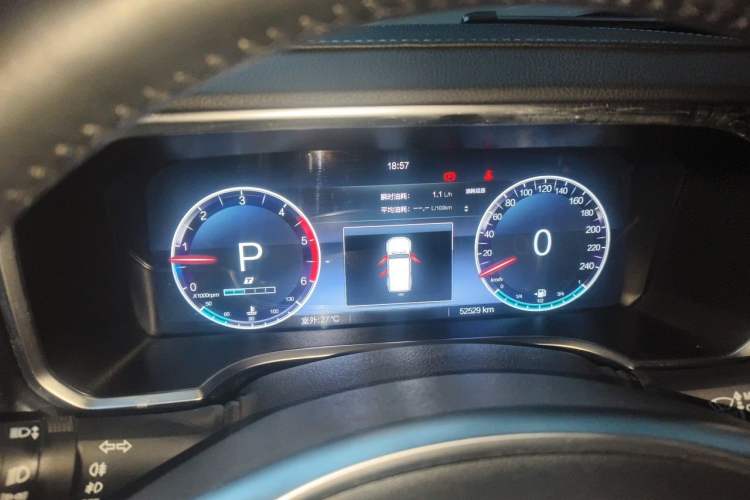Used BAIC Off-Road BJ40 2023 2.0D Automatic Four-Wheel Drive Blade Hero Edition Adventurer Type (with Front and Rear Electronic Locks) Instrument Cluster