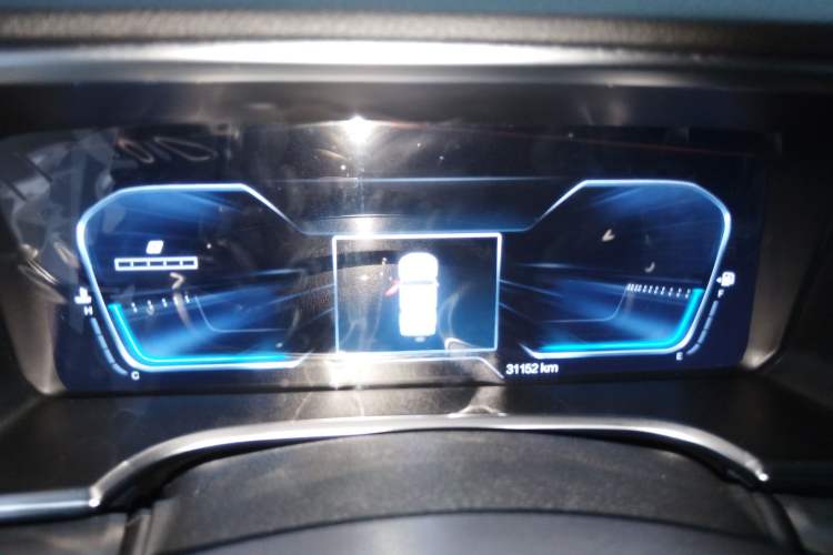 Used BAIC Off-Road BJ40 2023 2.0D Automatic Four-Wheel Drive Blade Hero Edition Adventurer Type Instrument Cluster