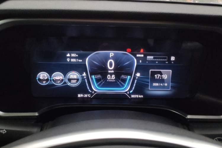Used BAIC Off-Road BJ40 2023 2.0D Automatic Four-Wheel Drive Blade Hero Edition Adventurer Type Instrument Cluster