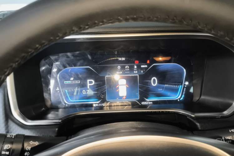 Used BAIC Off-Road BJ40 2023 2.0T Automatic Four-Wheel Drive Urban Hunter Edition Chivalrous Type Instrument Cluster