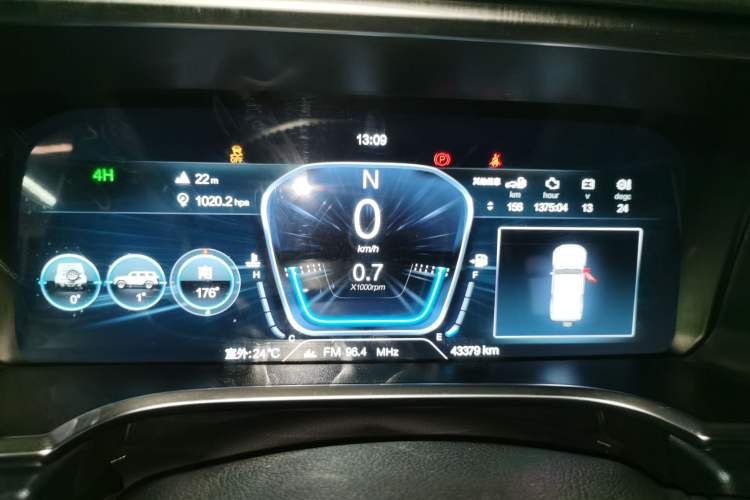 Used BAIC Off-Road BJ40 2023 2.0D Automatic Four-Wheel Drive Blade Hero Edition Adventurer Type Instrument Cluster