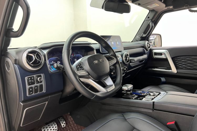 Used BAIC Off-Road BJ40 2023 2.0D Automatic Four-Wheel Drive Blade Hero Edition Adventurer Type Interior 1