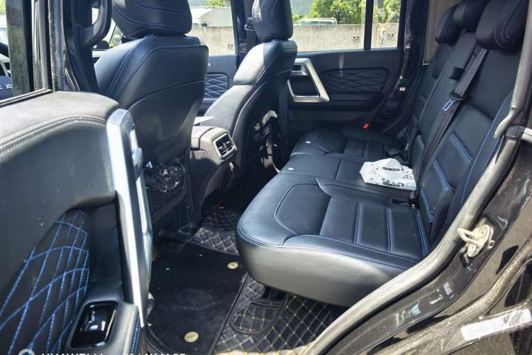 Used BAIC Off-Road BJ40 2023 2.0T Automatic Four-Wheel Drive Urban Hunter Edition Chivalrous Type Interior 2