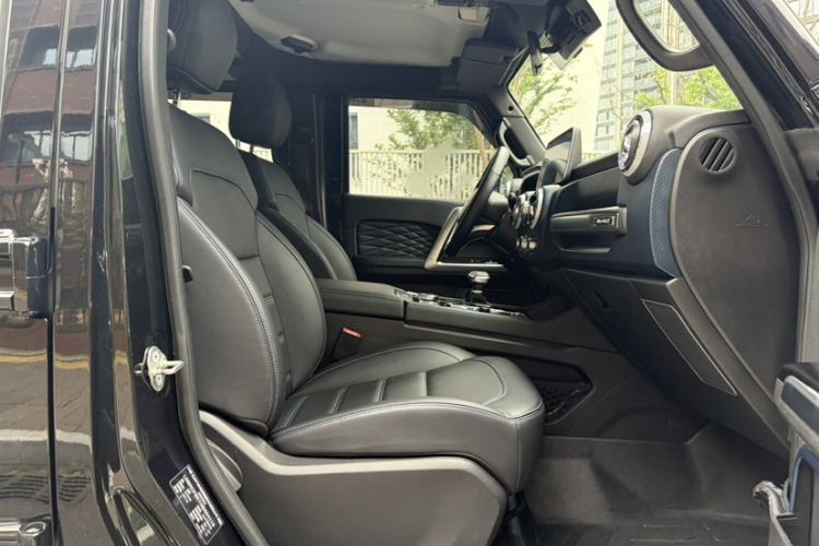 Used BAIC Off-Road BJ40 2023 2.0T Automatic Four-Wheel Drive Urban Hunter Edition Chivalrous Type Interior 6