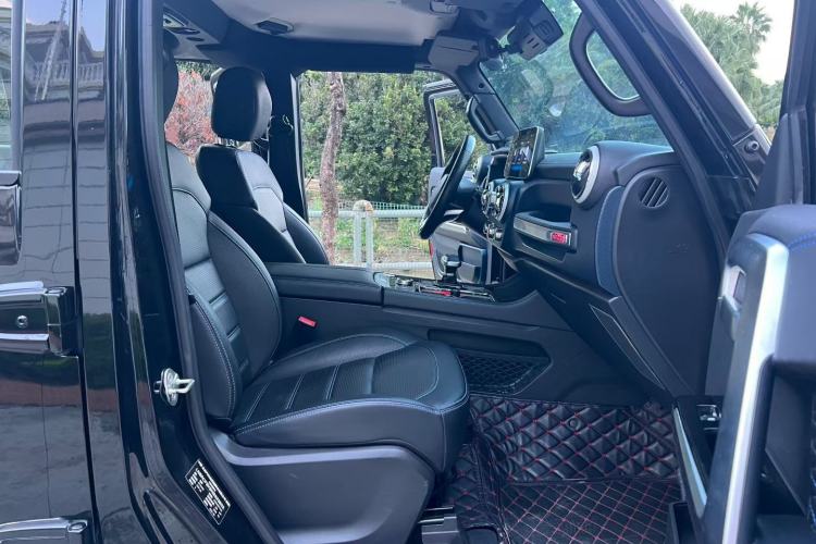 Used BAIC Off-Road BJ40 2023 2.0T Automatic Four-Wheel Drive Urban Hunter Edition Prestige Version Interior 6