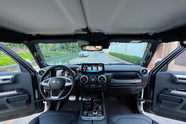 Used BAIC Off-Road BJ40 2023 2.0T Automatic Four-Wheel Drive Urban Hunter Edition Prestige Version Interior 7