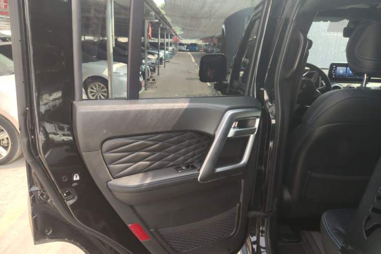 Used BAIC Off-Road BJ40 2023 2.0T Automatic Four-Wheel Drive Urban Hunter Edition Prestige Version Interior 8