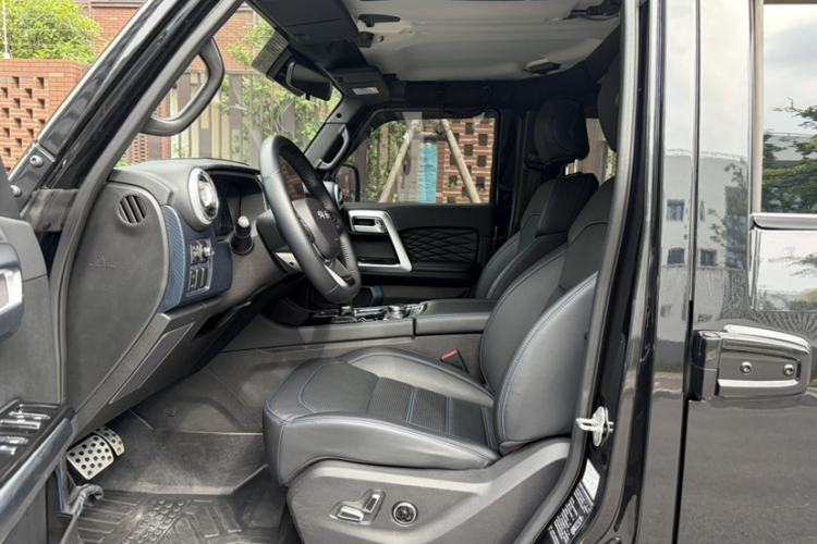Used BAIC Off-Road BJ40 2023 2.0T Automatic Four-Wheel Drive Urban Hunter Edition Chivalrous Type Interior 9