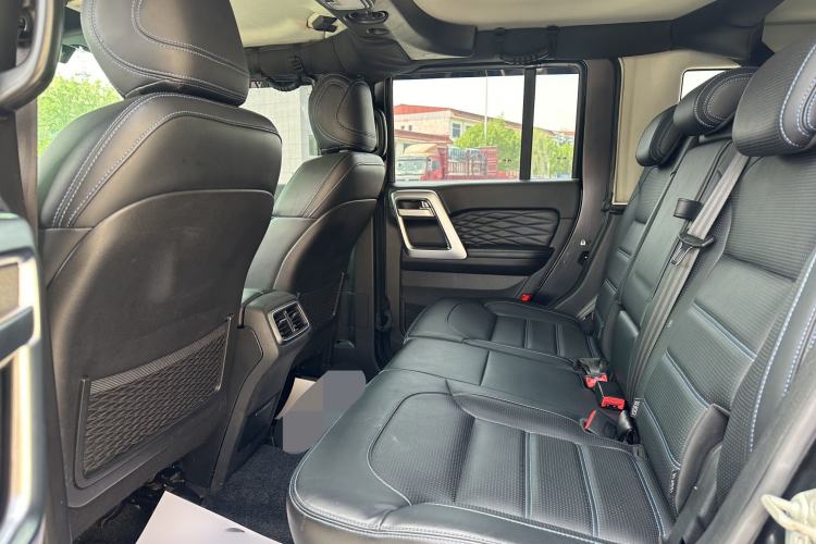 Used BAIC Off-Road BJ40 2023 2.0D Automatic Four-Wheel Drive Blade Hero Edition Adventurer Type Interior 9