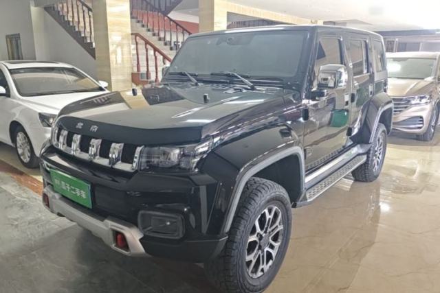 Używany BAIC Off-Road BJ40 2023 2.0T Automatic Four-Wheel Drive Urban Hunter Edition Chivalrous Type