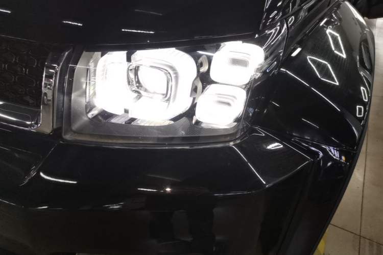 Used BAIC Off-Road BJ40 2023 2.0T Automatic Four-Wheel Drive Urban Hunter Edition Chivalrous Type Left Front Headlight