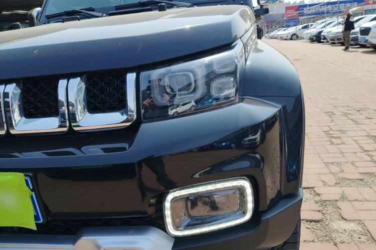 Used BAIC Off-Road BJ40 2023 2.0T Automatic Four-Wheel Drive Urban Hunter Edition Chivalrous Type Left Front Headlight