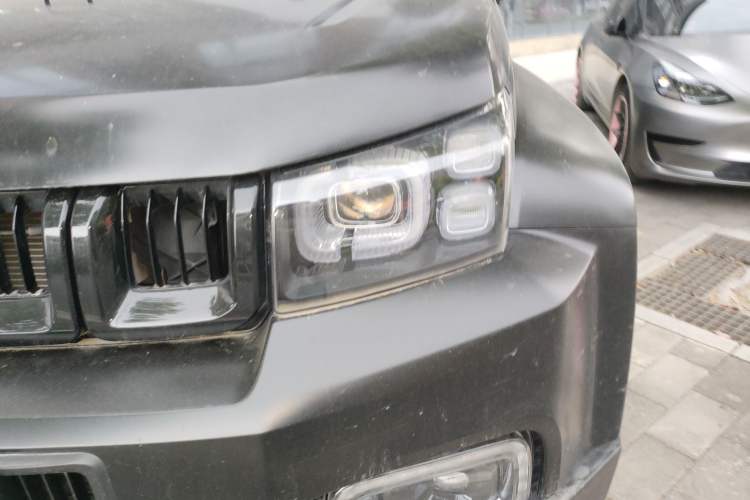 Used BAIC Off-Road BJ40 2023 2.0D Automatic Four-Wheel Drive Blade Hero Edition Adventurer Type Left Front Headlight
