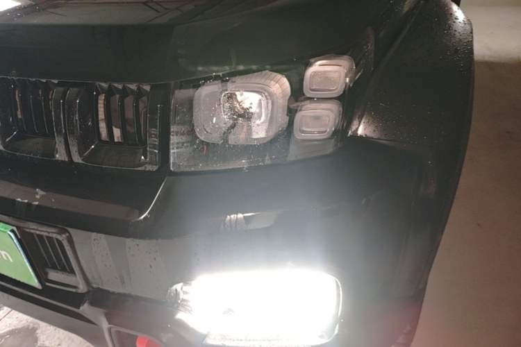 Used BAIC Off-Road BJ40 2023 2.0D Automatic Four-Wheel Drive Blade Hero Edition Adventurer Type Left Front Headlight