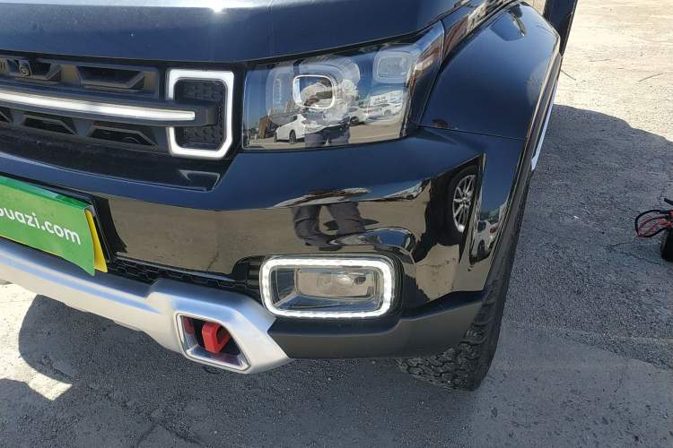 Used BAIC Off-Road BJ40 2023 2.0T Automatic Four-Wheel Drive Urban Hunter Edition Chivalrous Type Left Front Headlight