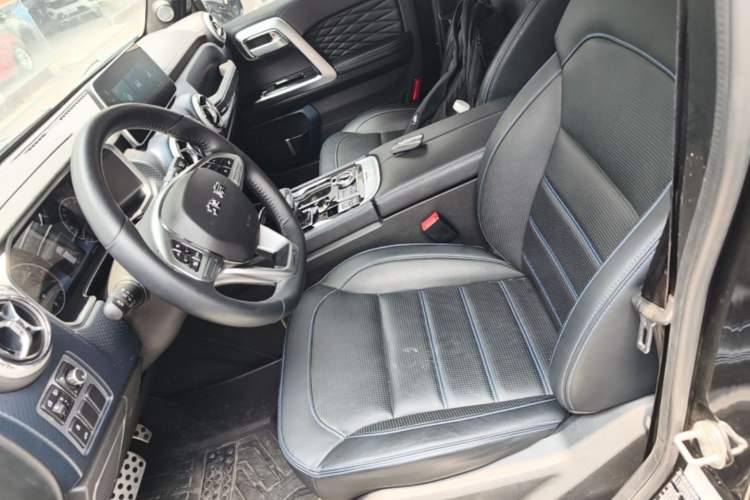 Used BAIC Off-Road BJ40 2023 2.0T Automatic Four-Wheel Drive Urban Hunter Edition Chivalrous Type Left Front Seat