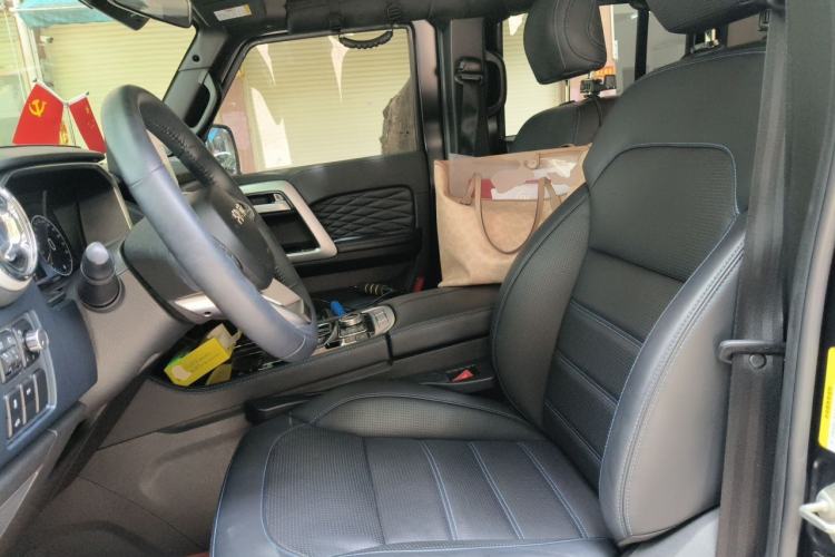 Used BAIC Off-Road BJ40 2023 2.0D Automatic Four-Wheel Drive Blade Hero Edition Adventurer Type Left Front Seat