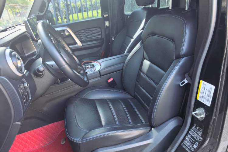 Used BAIC Off-Road BJ40 2023 2.0T Automatic Four-Wheel Drive Urban Hunter Edition Chivalrous Type Left Front Seat