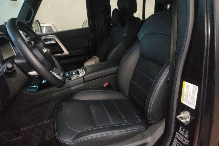 Used BAIC Off-Road BJ40 2023 2.0D Automatic Four-Wheel Drive Blade Hero Edition Adventurer Type Left Front Seat