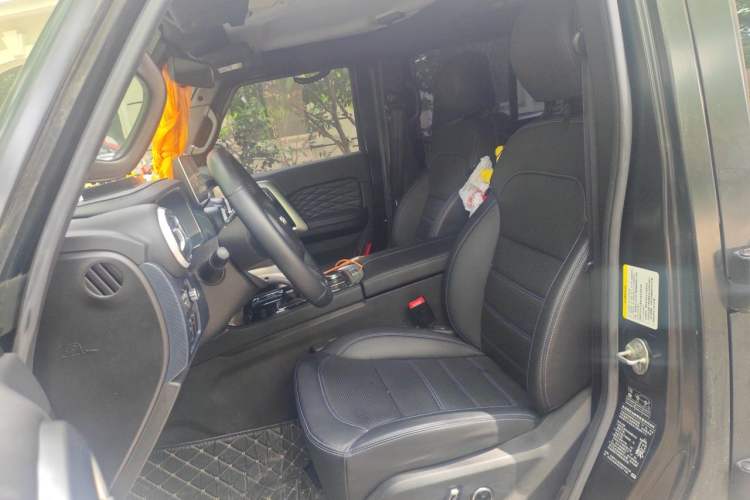 Used BAIC Off-Road BJ40 2023 2.0D Automatic Four-Wheel Drive Blade Hero Edition Adventurer Type Left Front Seat