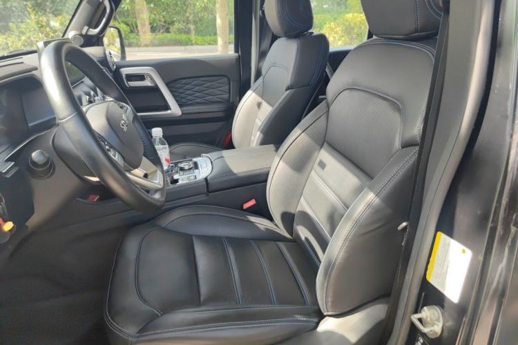 Used BAIC Off-Road BJ40 2023 2.0D Automatic Four-Wheel Drive Blade Hero Edition Adventurer Type (with Front and Rear Electronic Locks) Left Front Seat