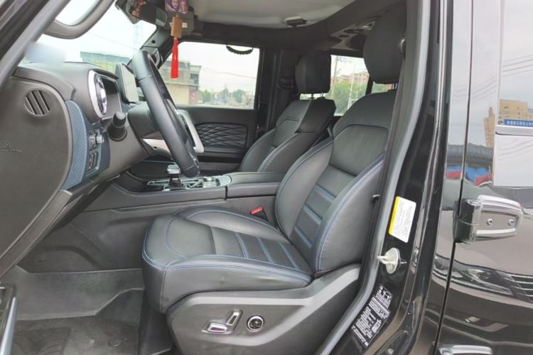 Used BAIC Off-Road BJ40 2023 2.0T Automatic Four-Wheel Drive Urban Hunter Edition Chivalrous Type Left Front Seat