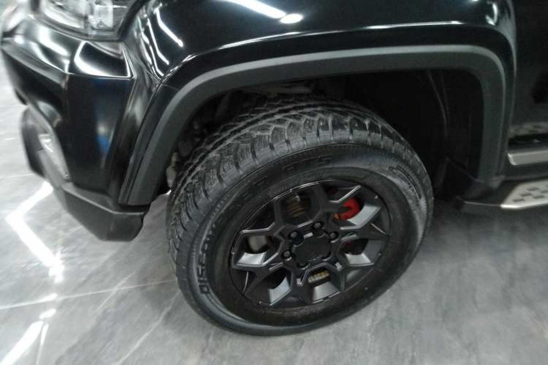 Used BAIC Off-Road BJ40 2023 2.0D Automatic Four-Wheel Drive Blade Hero Edition Adventurer Type Left Front Wheel Hub