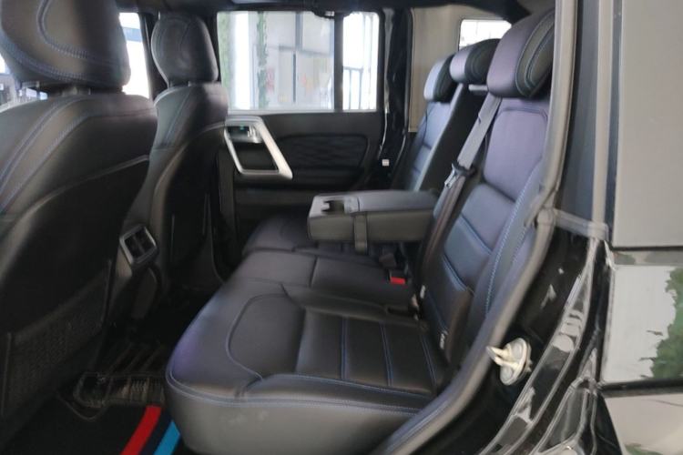 Used BAIC Off-Road BJ40 2023 2.0T Automatic Four-Wheel Drive Urban Hunter Edition Chivalrous Type Left Rear Seat