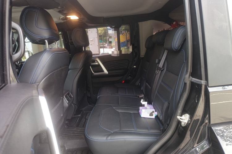 Used BAIC Off-Road BJ40 2023 2.0T Automatic Four-Wheel Drive Urban Hunter Edition Chivalrous Type Left Rear Seat