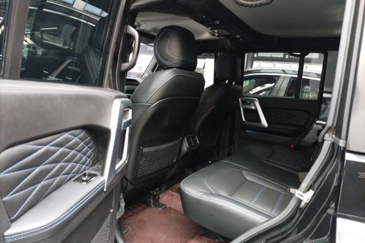 Used BAIC Off-Road BJ40 2023 2.0T Automatic Four-Wheel Drive Urban Hunter Edition Chivalrous Type Left Rear Seat