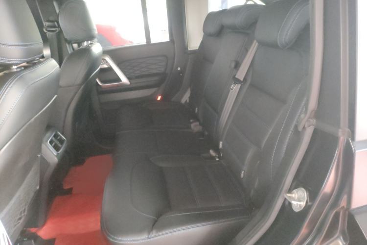 Used BAIC Off-Road BJ40 2023 2.0D Automatic Four-Wheel Drive Blade Hero Edition Adventurer Type Left Rear Seat