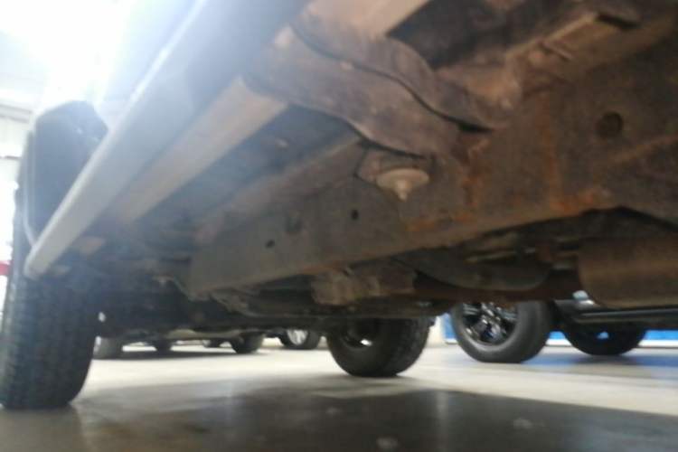 Used BAIC Off-Road BJ40 2023 2.0T Automatic Four-Wheel Drive Urban Hunter Edition Chivalrous Type Left Side Sill
