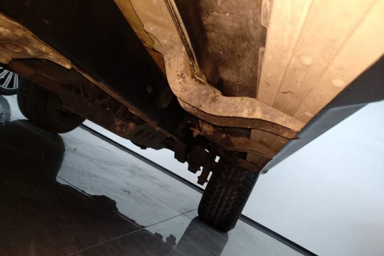 Used BAIC Off-Road BJ40 2023 2.0D Automatic Four-Wheel Drive Blade Hero Edition Adventurer Type Left Side Sill
