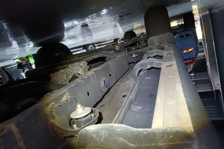 Used BAIC Off-Road BJ40 2023 2.0T Automatic Four-Wheel Drive Urban Hunter Edition Chivalrous Type Left Side Sill