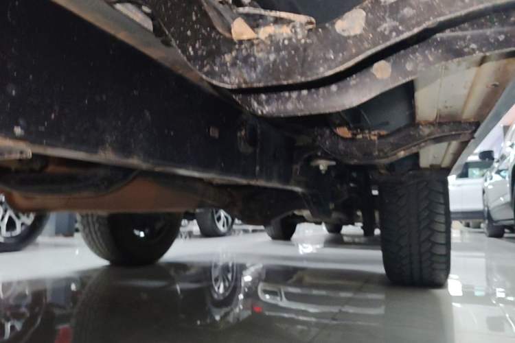 Used BAIC Off-Road BJ40 2023 2.0T Automatic Four-Wheel Drive Urban Hunter Edition Chivalrous Type Left Side Sill