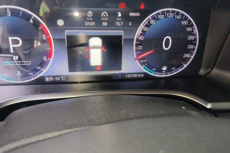 Used BAIC Off-Road BJ40 2023 2.0D Automatic Four-Wheel Drive Blade Hero Edition Adventurer Type Odometer Close Up