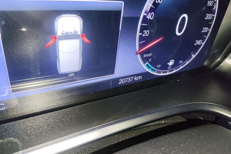Used BAIC Off-Road BJ40 2023 2.0D Automatic Four-Wheel Drive Blade Hero Edition Adventurer Type Odometer Close Up