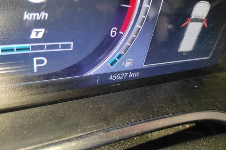Used BAIC Off-Road BJ40 2023 2.0D Automatic Four-Wheel Drive Blade Hero Edition Adventurer Type Odometer Close Up