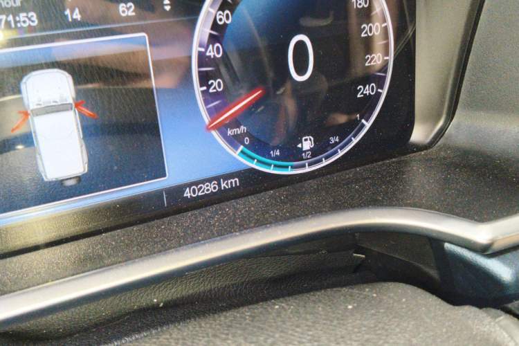 Used BAIC Off-Road BJ40 2023 2.0T Automatic Four-Wheel Drive Urban Hunter Edition Chivalrous Type Odometer Close Up