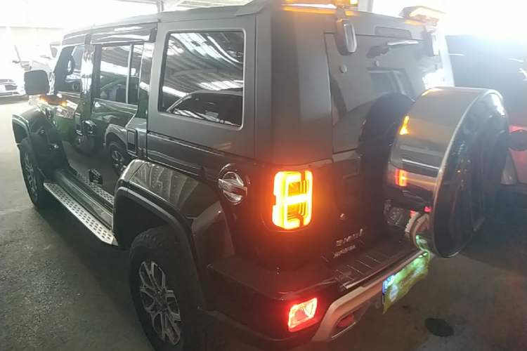 Used BAIC Off-Road BJ40 2023 2.0T Automatic Four-Wheel Drive Urban Hunter Edition Chivalrous Type Rear Left 45 Deg