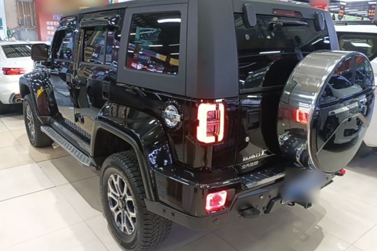 Used BAIC Off-Road BJ40 2023 2.0T Automatic Four-Wheel Drive Urban Hunter Edition Chivalrous Type Rear Left 45 Deg