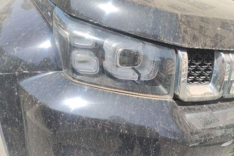 Used BAIC Off-Road BJ40 2023 2.0T Automatic Four-Wheel Drive Urban Hunter Edition Chivalrous Type Right Front Headlight