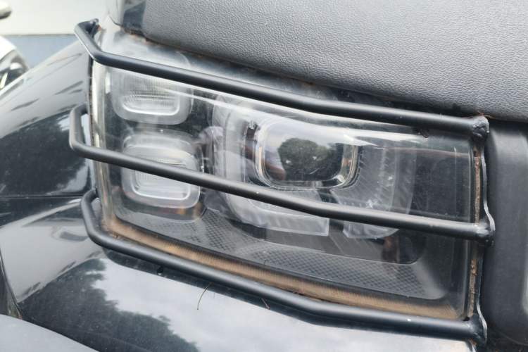 Used BAIC Off-Road BJ40 2023 2.0T Automatic Four-Wheel Drive Urban Hunter Edition Chivalrous Type Right Front Headlight