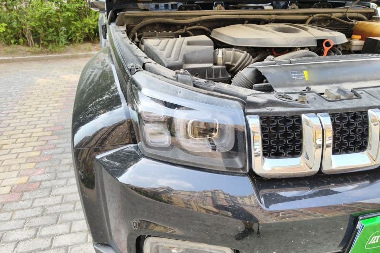 Used BAIC Off-Road BJ40 2023 2.0T Automatic Four-Wheel Drive Urban Hunter Edition Chivalrous Type Right Front Headlight