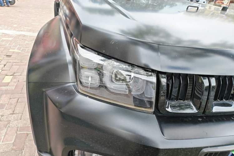 Used BAIC Off-Road BJ40 2023 2.0D Automatic Four-Wheel Drive Blade Hero Edition Adventurer Type Right Front Headlight