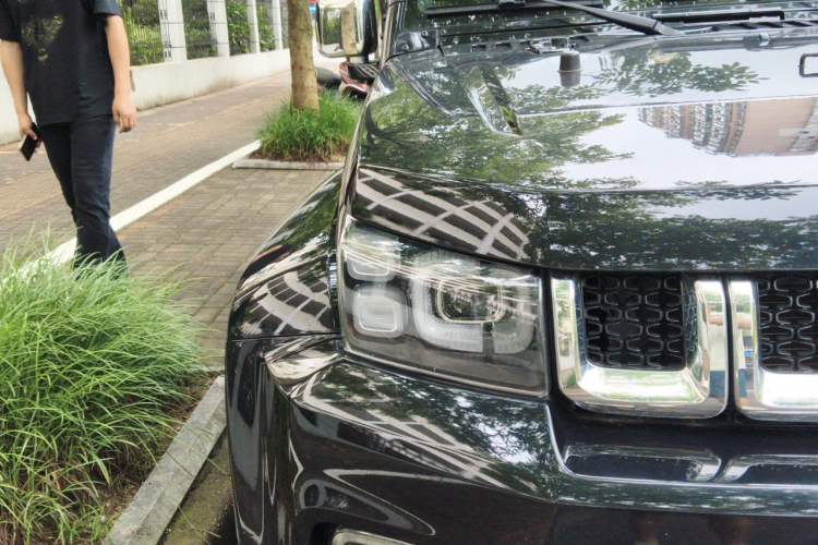Used BAIC Off-Road BJ40 2023 2.0T Automatic Four-Wheel Drive Urban Hunter Edition Chivalrous Type Right Front Headlight
