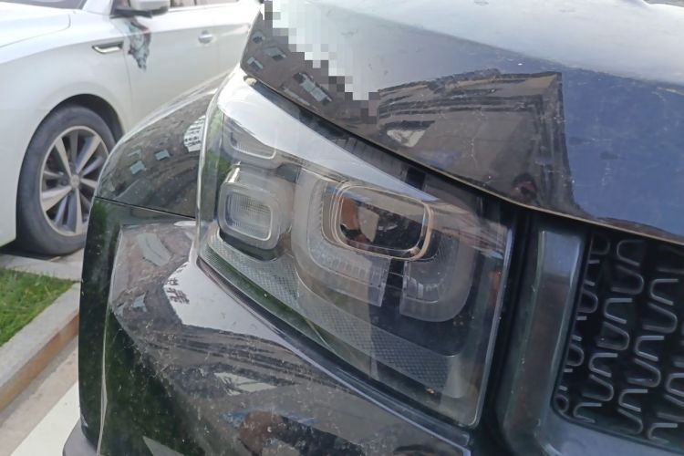 Used BAIC Off-Road BJ40 2023 2.0T Automatic Four-Wheel Drive Urban Hunter Edition Prestige Version Right Front Headlight