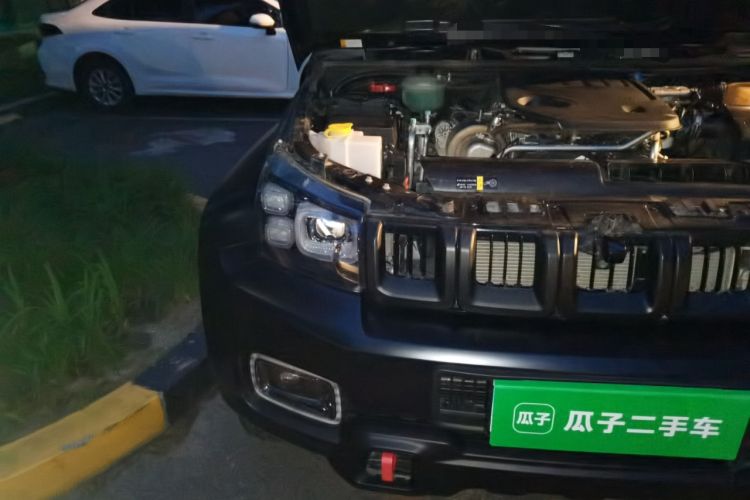 Used BAIC Off-Road BJ40 2023 2.0D Automatic Four-Wheel Drive Blade Hero Edition Adventurer Type Right Front Headlight