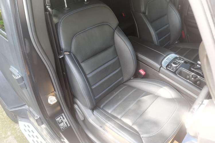 Used BAIC Off-Road BJ40 2023 2.0D Automatic Four-Wheel Drive Blade Hero Edition Adventurer Type Right Front Seat
